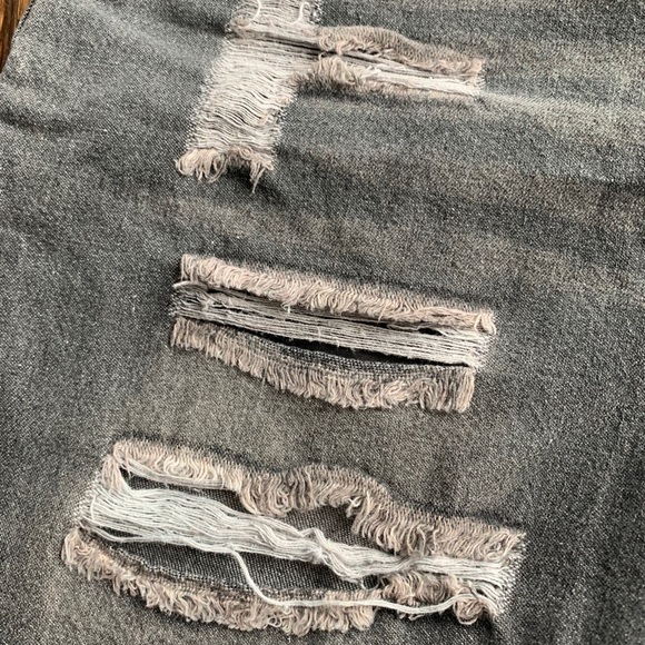 Lightweight Distressed Demin Shorts - Picture 2 of 9